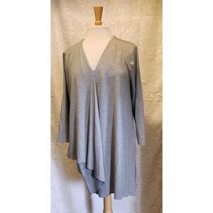 T49 NVELOP gray asymmetrical t-shirt knit 3/4 sleeves Unique versatile style